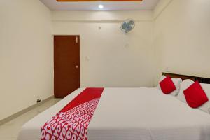 Gallery image of OYO Thirumala comfort & lodging in Bengaluru