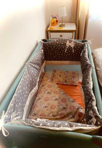 Postel nebo postele na pokoji v ubytování A Cozy Nest in Teslic
