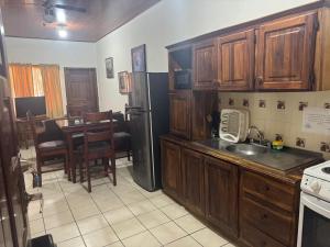 Cucina o angolo cottura di Apartamentos del Puerto