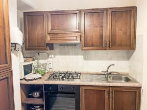 Η κουζίνα ή μικρή κουζίνα στο Apartment Cà Maria-2 by Interhome +13 φωτογραφίες