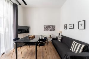 Posedenie v ubytovaní Neo Luxury Suite + 9 fotografií