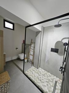 Koupelna v ubytování joly brise + 86 fotografií