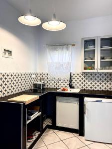 Kuchyňa alebo kuchynka v ubytovaní Anthonas House