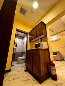 Dapur atau dapur kecil di شقة فاخرة خاصة بالخبر - حي الخزامي