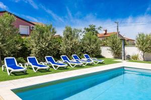 Bazén v ubytování Villa Susanne nebo v jeho okolí + 41 fotografií