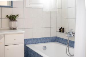 Kép Cozy Sea View House szállásáról Ájosz Jeórjoszban a galériában