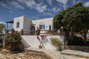The building in which the holiday home is located