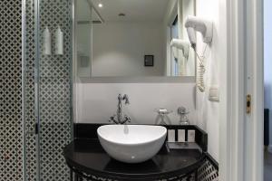 Koupelna v ubytování Boutique Hotel Metro 900