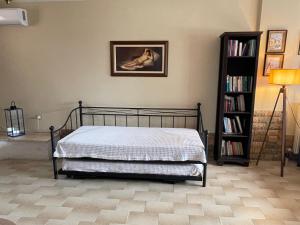 Postel nebo postele na pokoji v ubytování Olive stone Villa