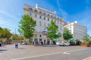 Το κτήριο όπου στεγάζεται  το διαμέρισμα