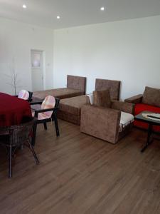 Zona de estar de Kamp sv.Jovan
