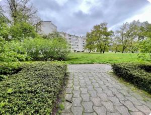 Κήπος έξω από το Heroes Home