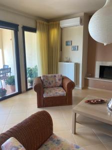 A seating area at House with View in Amfithea