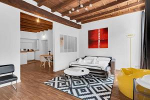 A seating area at Milan Stay - Alzaia Naviglio Grande
