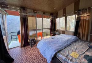 صورة لـ Kishkindha Resort في جوشيماث