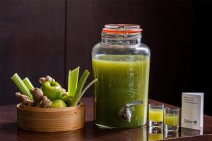 Radisson Blu Hotel, London Heathrow的酒水