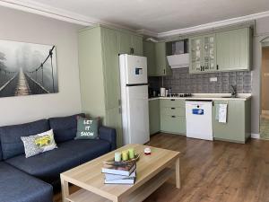 Η κουζίνα ή μικρή κουζίνα στο Kadıköy ün Kalbinde Tarihi Rahat Sessiz Daire