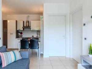 Nhà bếp/bếp nhỏ tại Apartment Nancy by Interhome