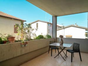 Balkoni atau teres di Apartment Giulianova Sea Side by Interhome