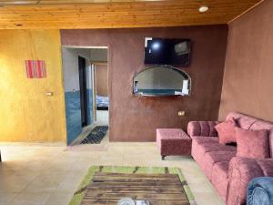 Posezení v ubytování شاليه الريف - البحر الميت - النهضة Chalet Al-Reef - DeadSea - Al-Nahda