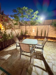 Patio nebo venkovní prostory v ubytování شاليه الريف - البحر الميت - النهضة Chalet Al-Reef - DeadSea - Al-Nahda