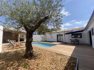 Swimmingpoolen hos eller tæt på La Villa du Petit Sergent