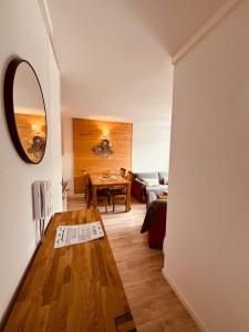 Et opholdsområde på appartement petite ourse flaine 2chambres avec wifi