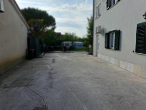 El barri de l'apartament o un barri que hi ha a prop