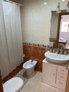 Koupelna v ubytování Marina Dor Oropesa Apt 1 Linea
