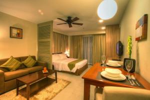 Μια τηλεόραση ή/και κέντρο ψυχαγωγίας στο Azalea Residences Baguio