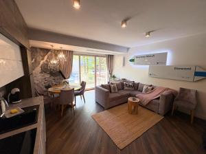 Posedenie v ubytovaní Apartament Silver - Stara Polana Spa