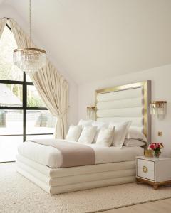 En eller flere senge i et værelse på Hanks House - Cotswolds + 36 billeder