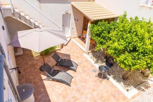 A balcony or terrace at Casa Embat, a pocos metros de la playa