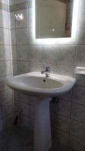 Koupelna v ubytování Captain's Apartments in Olive Grove