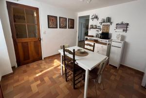 Kuchyň nebo kuchyňský kout v ubytování La Maison Aurélia + 3 fotografie