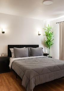 Imagen de la galería de 2BR Near OHare and Transit Newly Furnished Modern, en Chicago 38 fotos más