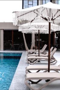 Bazén v ubytování Hotel Resol 2 nebo v jeho okolí
