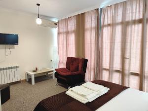Televisyen dan/atau pusat hiburan di Chill Out Hotel