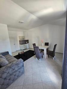 Kuchyň nebo kuchyňský kout v ubytování Stan na dan Crystal