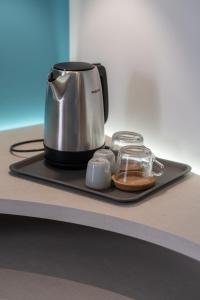Coffee and tea making facilities at Hotel Cristina