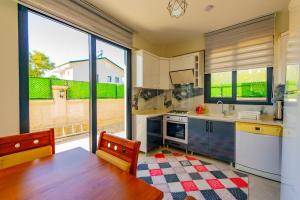 Dapur atau dapur kecil di Villa Özel