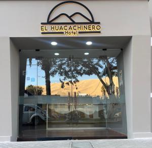 Foto da galeria de Hotel El Huacachinero em Ica