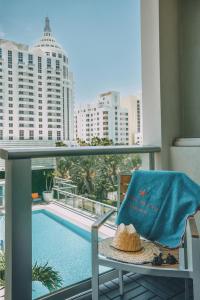 Kolam renang di atau dekat dengan Iberostar Waves Berkeley Shore