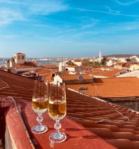 Nápoje v ubytování Suite Life - Rooftop Access Top Location