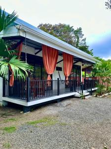 Gallery image of Casa Black Playa Negra de Puerto viejo in Puerto Viejo