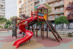 Herní místnost nebo prostor pro děti v ubytování Apartamento acogedor frente a Plaza del Cedro