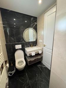 Bilik mandi di B&B Hu Renesse