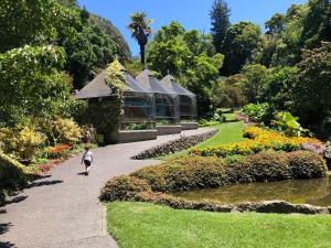 Κήπος έξω από το Ahuriri Escape - Home Away Home, Entire Bungalow