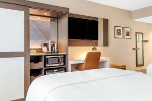 TV a/nebo společenská místnost v ubytování Hilton Garden Inn North Phoenix Scottsdale