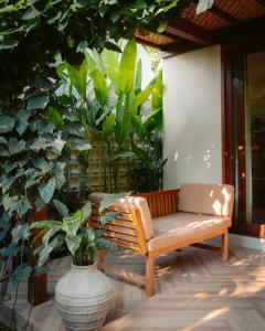 Zahrada ubytování Loku Kedungu - Boutique Resort